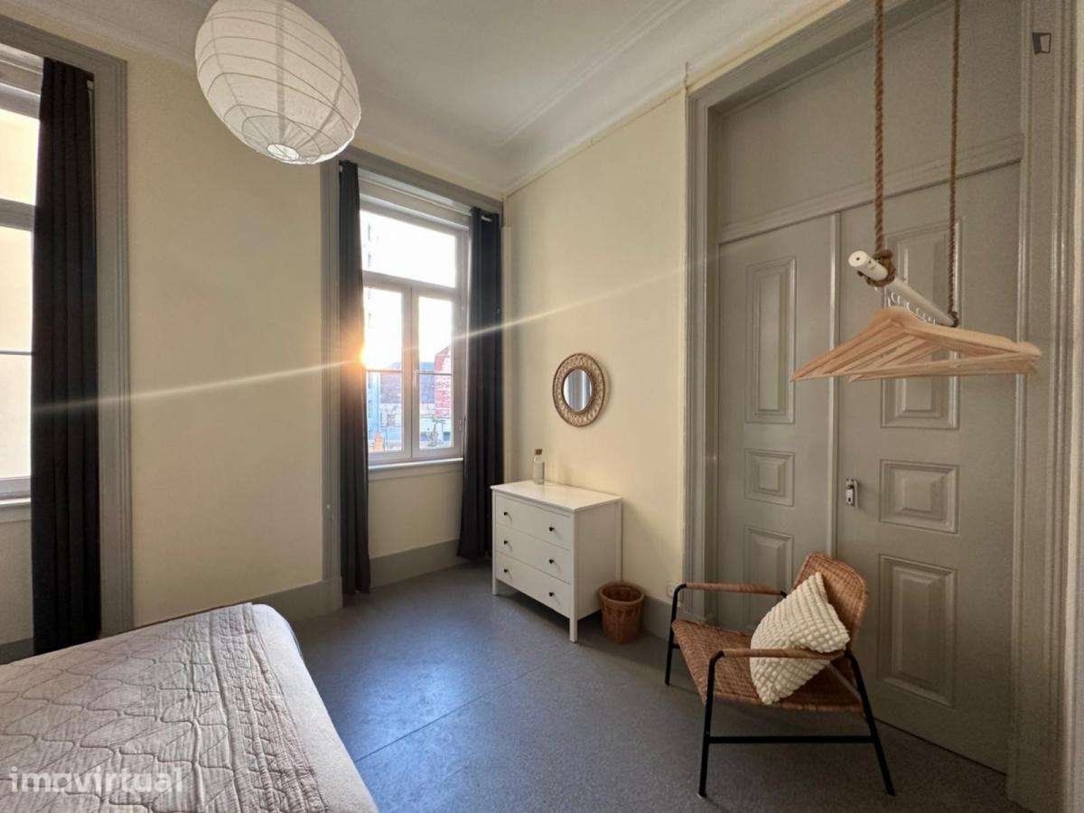 Quarto - localizado em Marquês de Pombal Lisbon - Grande imagem: 5/15