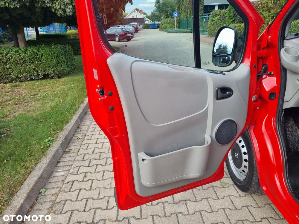 Opel vivaro long - 10