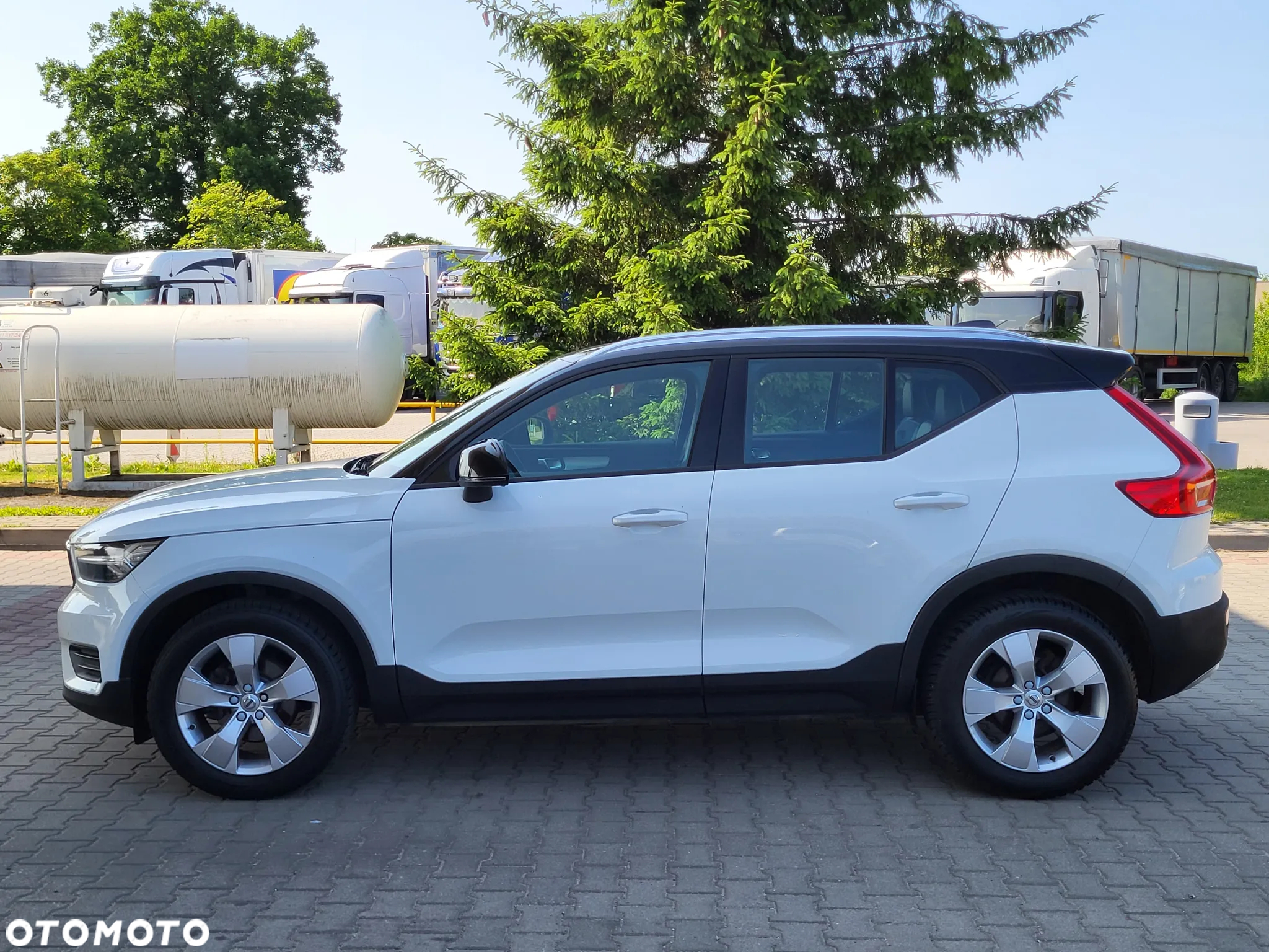 Volvo XC 40 T3 Momentum - 11