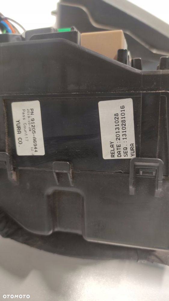 PUSZKA BEZPIECZNIKÓW INSTALACJA I30 II 1.4 G4FA BENZYNA 91205-A6944 - 2