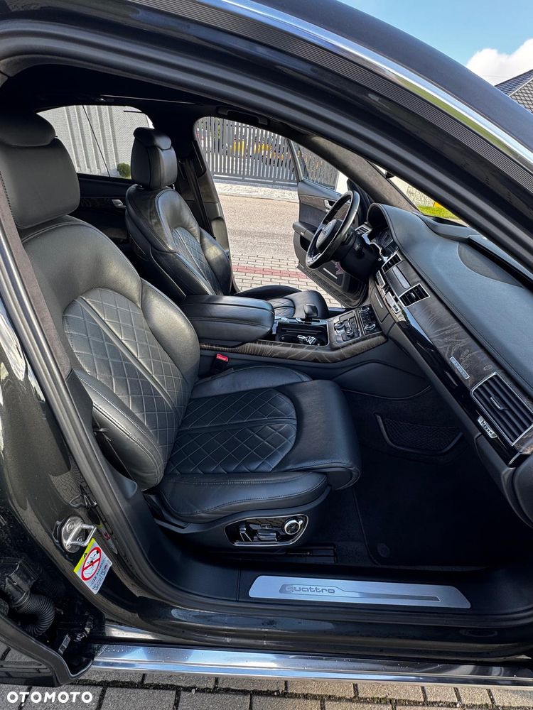Audi A8 - 10
