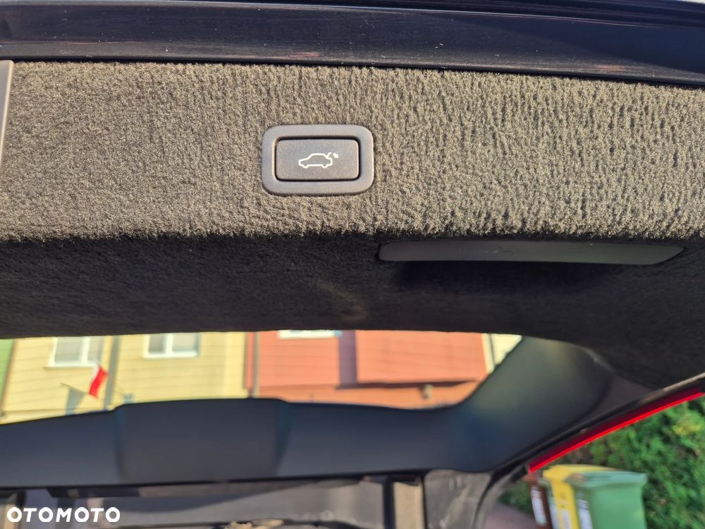 Volvo V70 D5 AWD Summum - 17