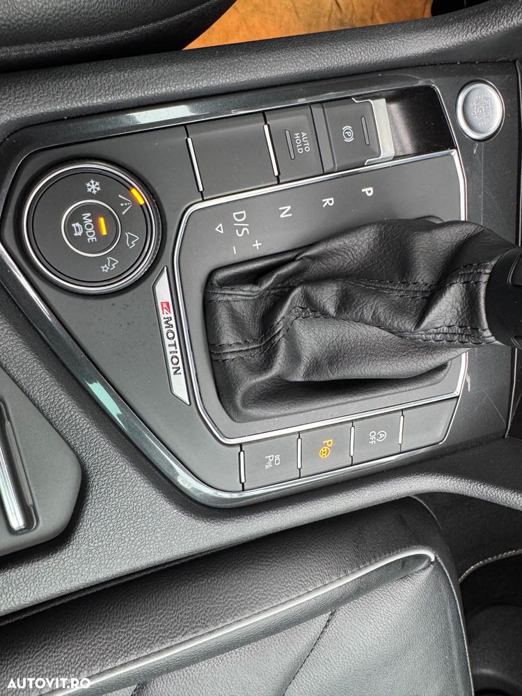 Volkswagen Tiguan 2.0 TDI SCR 4MOTION DSG Highline - 33