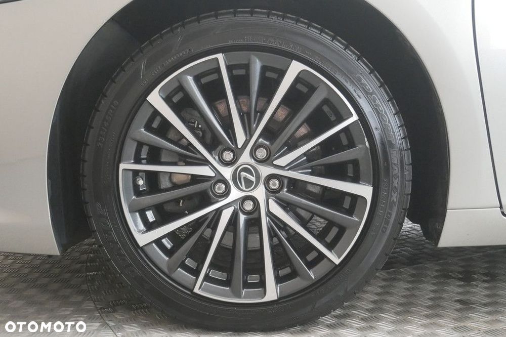 Lexus ES 300h Business Edition - 14