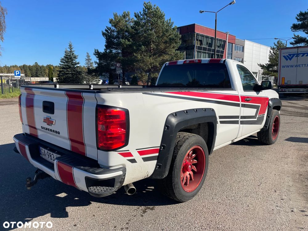 Chevrolet SILVERADO - 8
