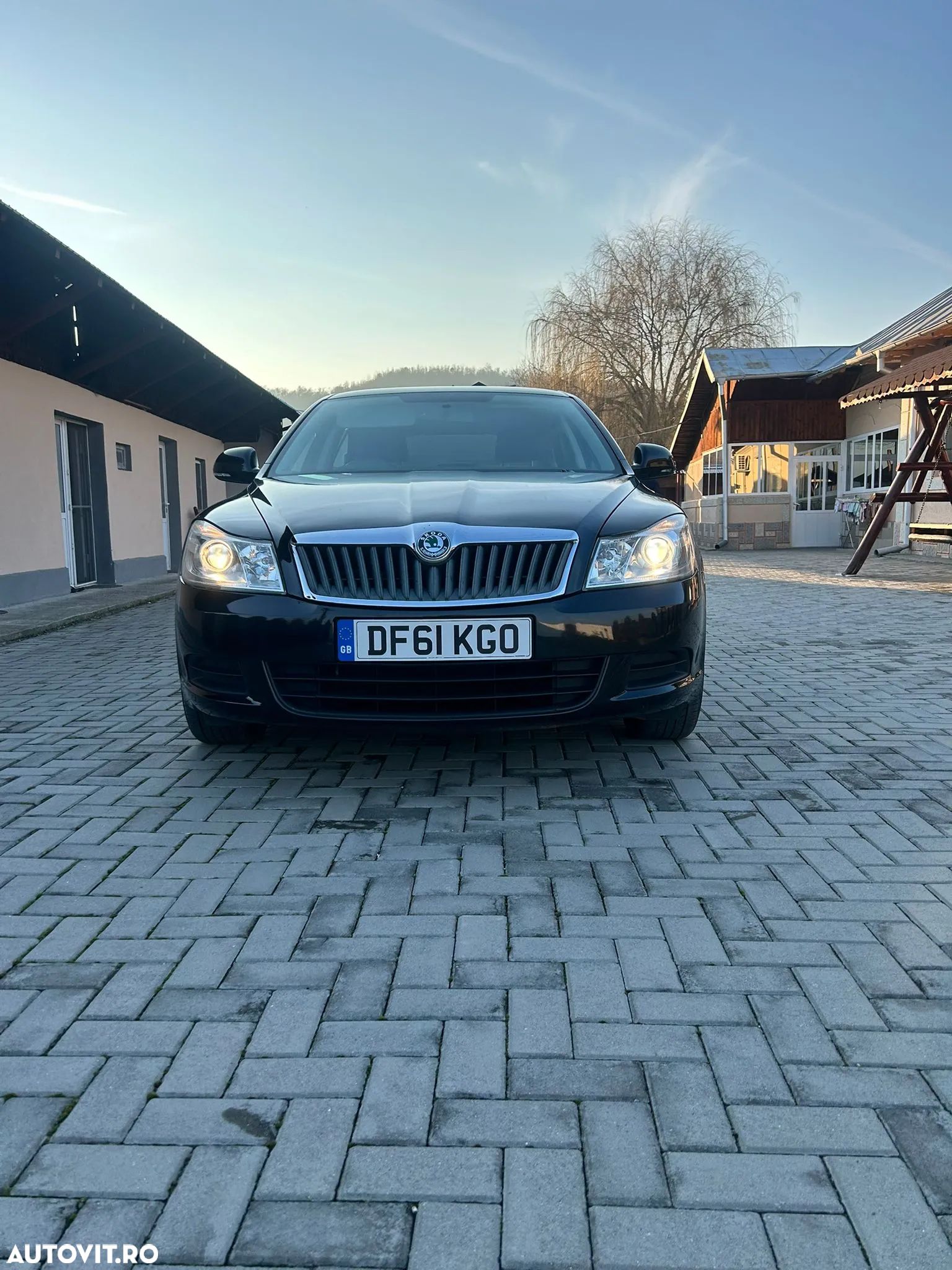 Dezmembrez Skoda Octavia 2 Facelift - 1