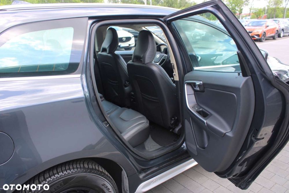 Volvo XC 60 - 30