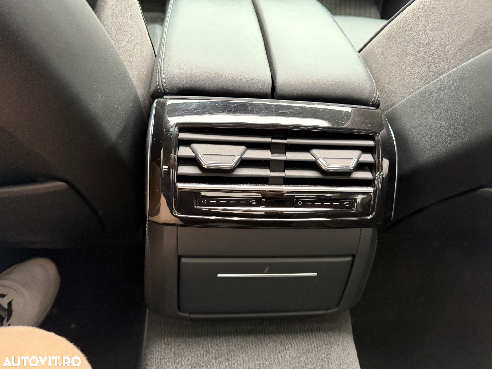 Audi A8 50 TDI quattro tiptronic - 24