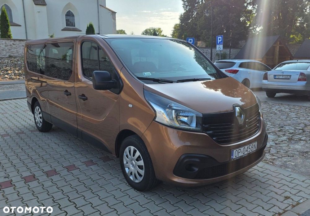 Renault Trafic - 2