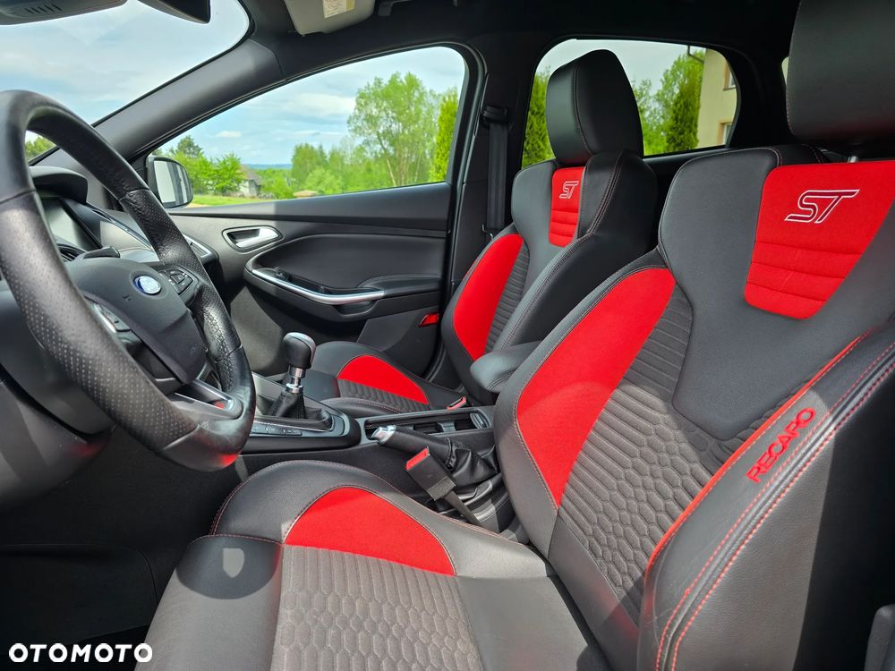 Ford Focus - 18