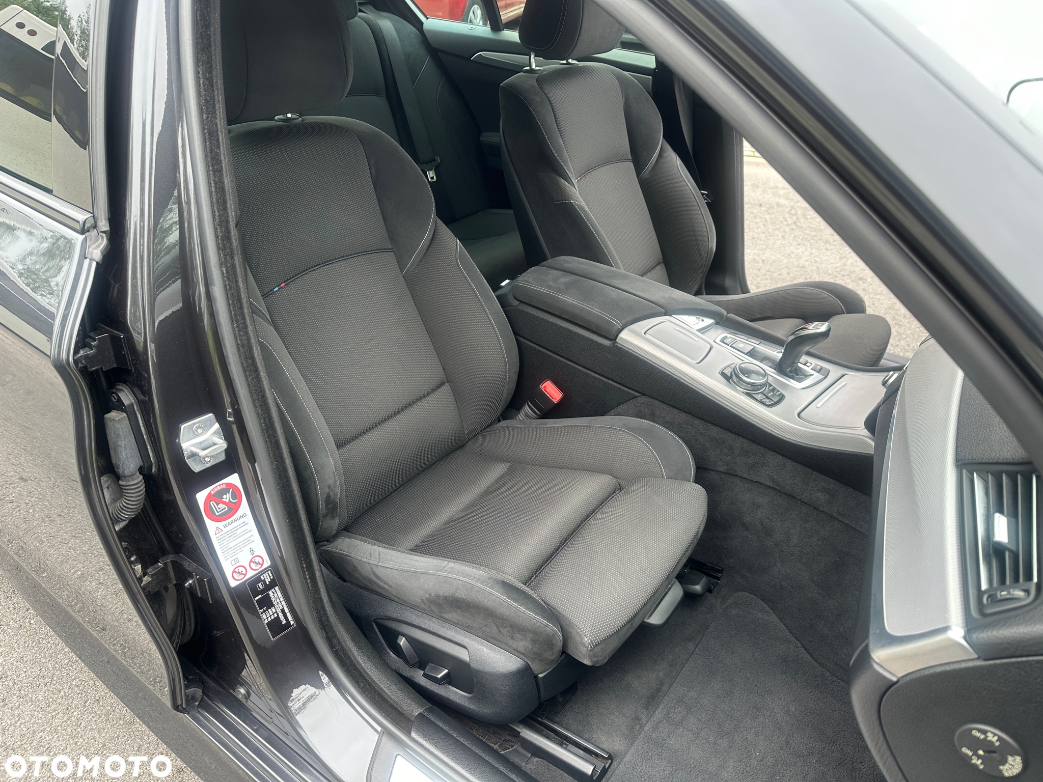 BMW Seria 5 525d xDrive - 15