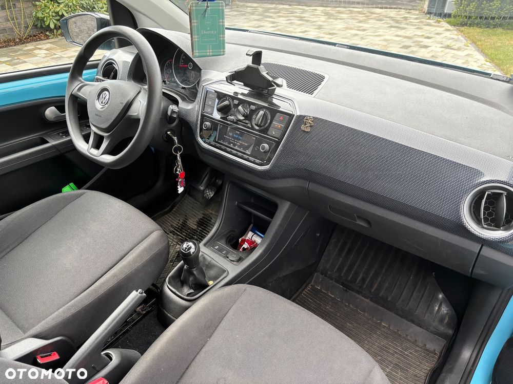 Volkswagen up! R-Line - 17