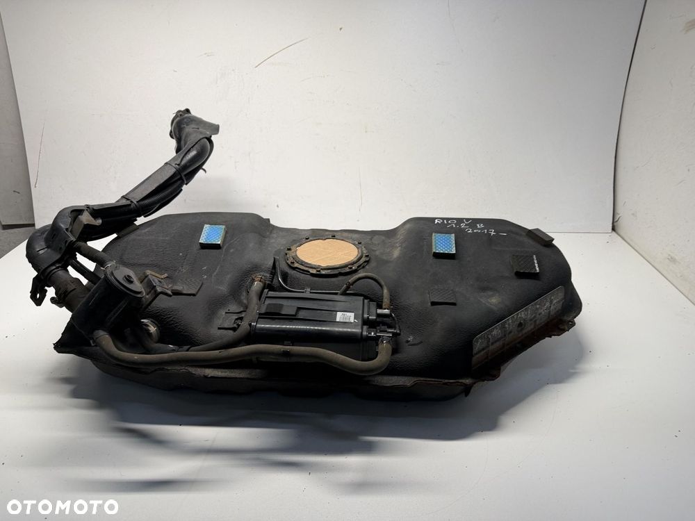 ZBIORNIK PALIWA BAK KIA RIO IV V 1.2 BENZYNA 17-21  31100-H8100 - 5
