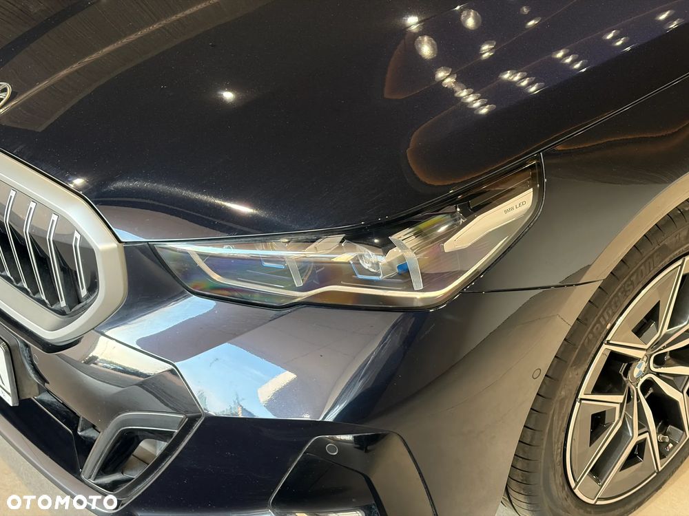 BMW Seria 5 520i mHEV M Sport - 10