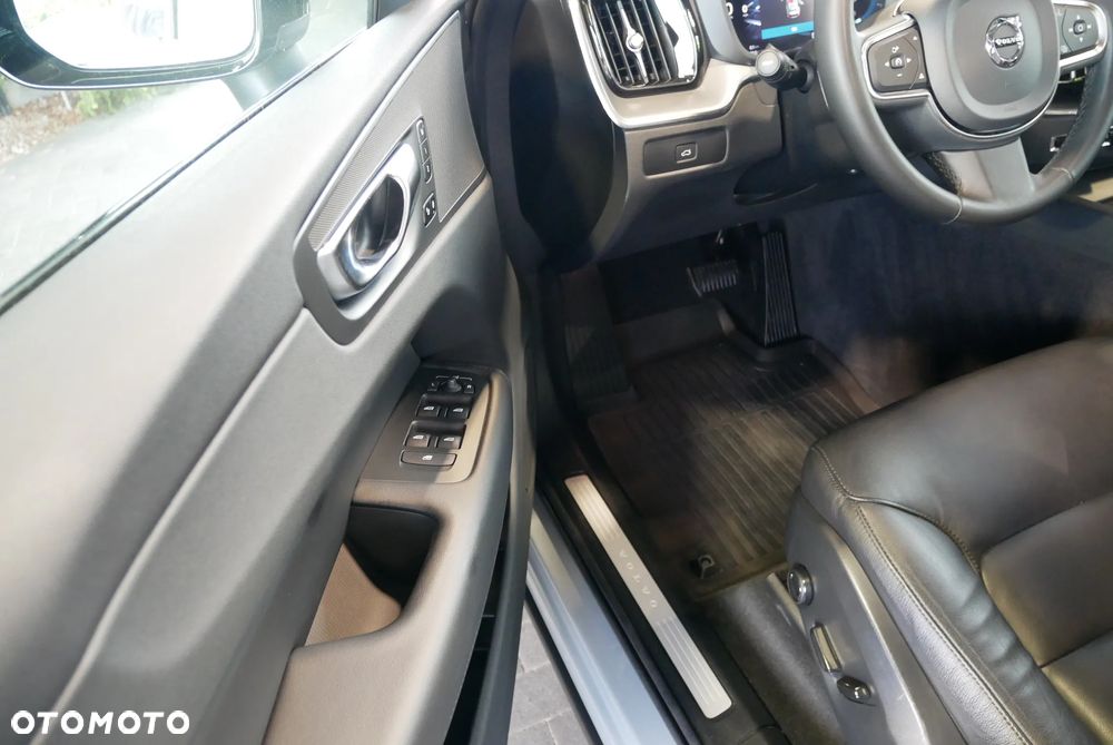 Volvo XC 60 B5 B AWD Geartronic Inscription - 23