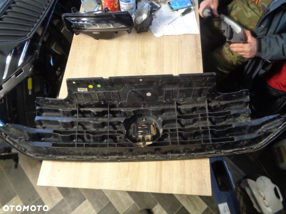 VW T-CROSS R-LINE GRILL - 2