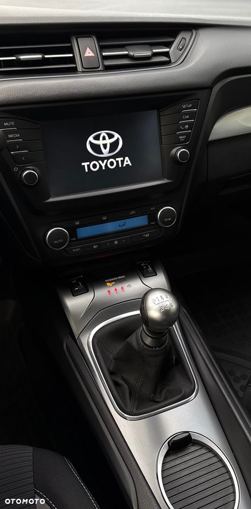 Toyota Avensis 2.0 D-4D Active Business - 15