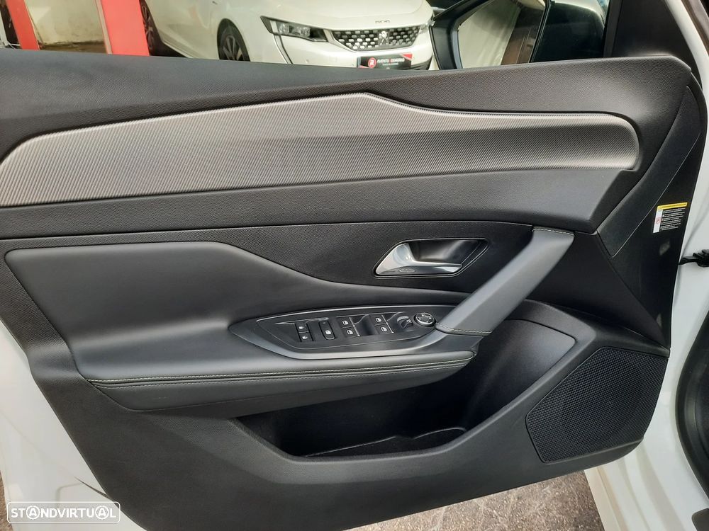 Peugeot 308 SW 1.6 Hybrid GT Pack e-EAT8 - 27