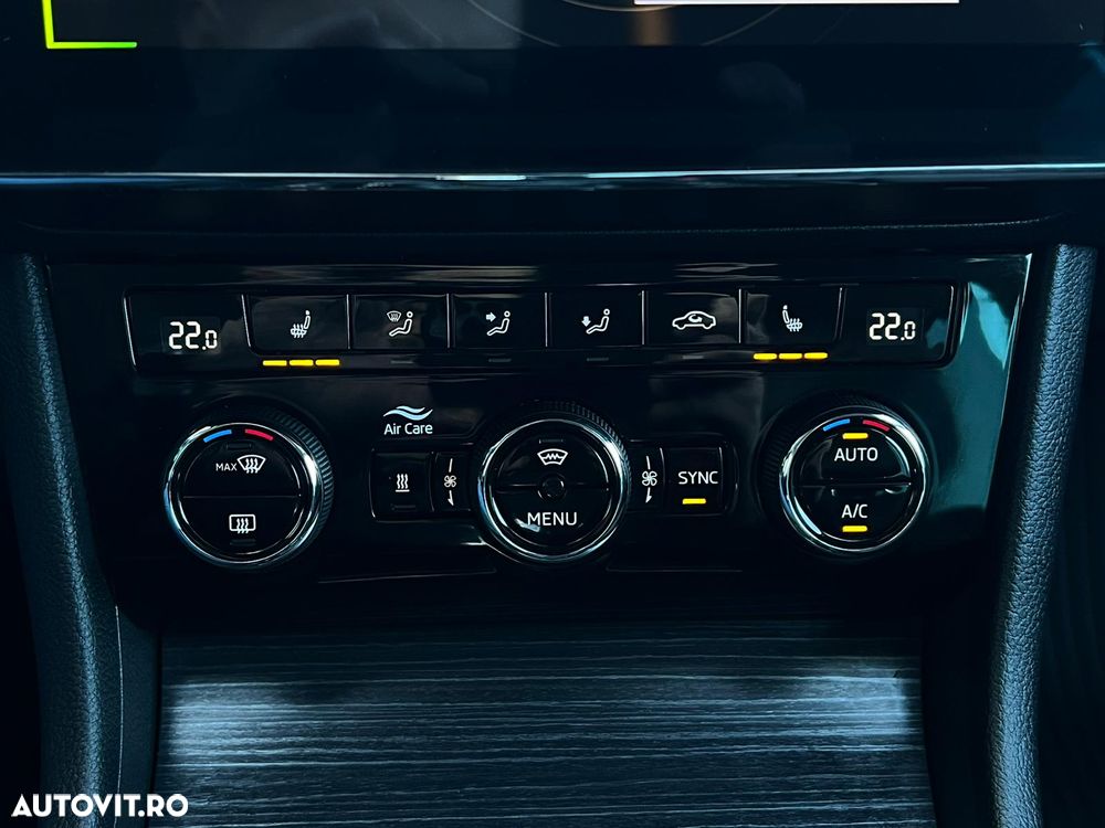 Skoda Superb 2.0 TDI DSG Style - 34