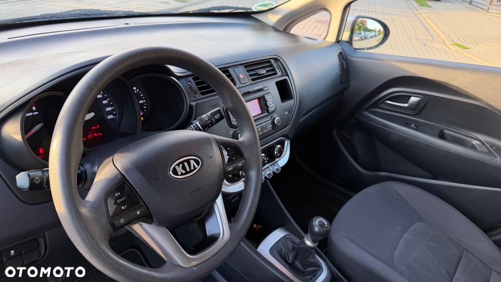 Kia Rio 1.4 Spirit - 11