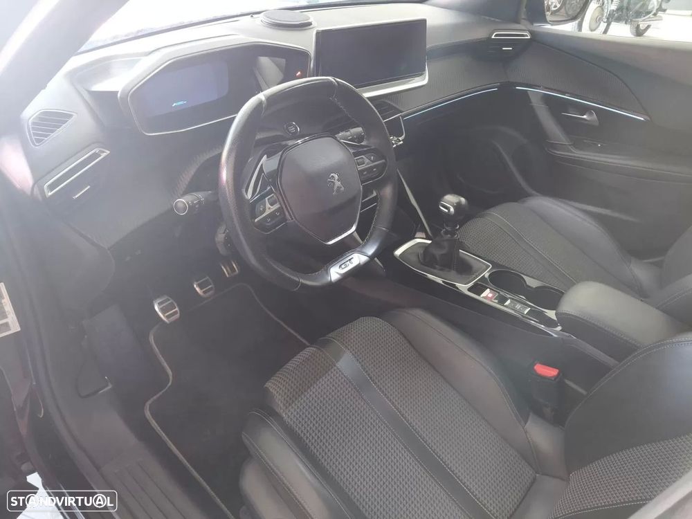 Peugeot 2008 PureTech 130 Stop&Start GT-Line Edition - 13