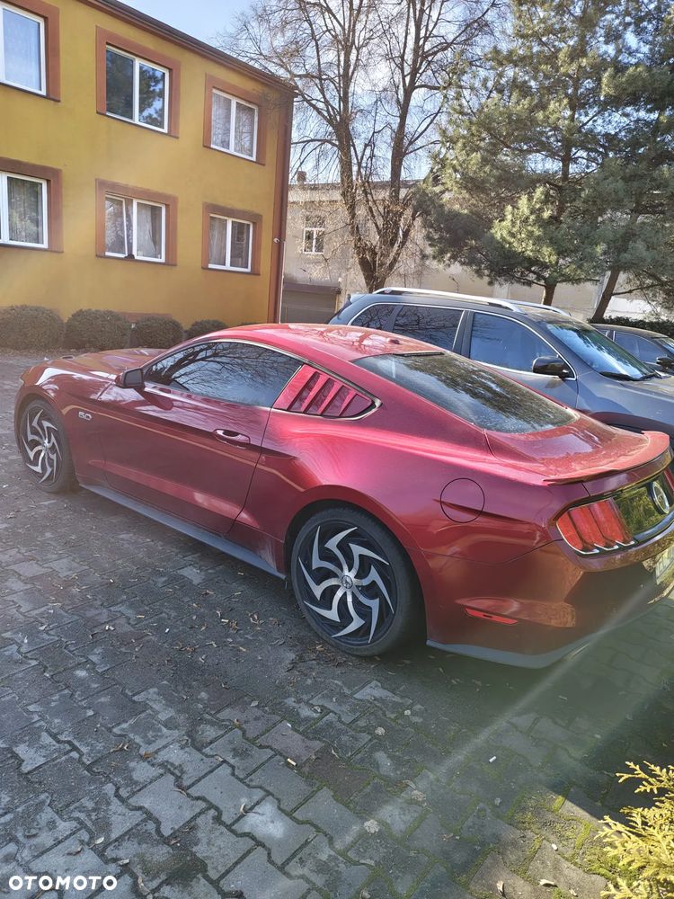 Ford Mustang 5.0 V8 GT - 2