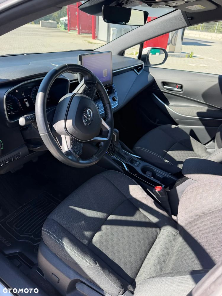 Toyota Corolla - 10