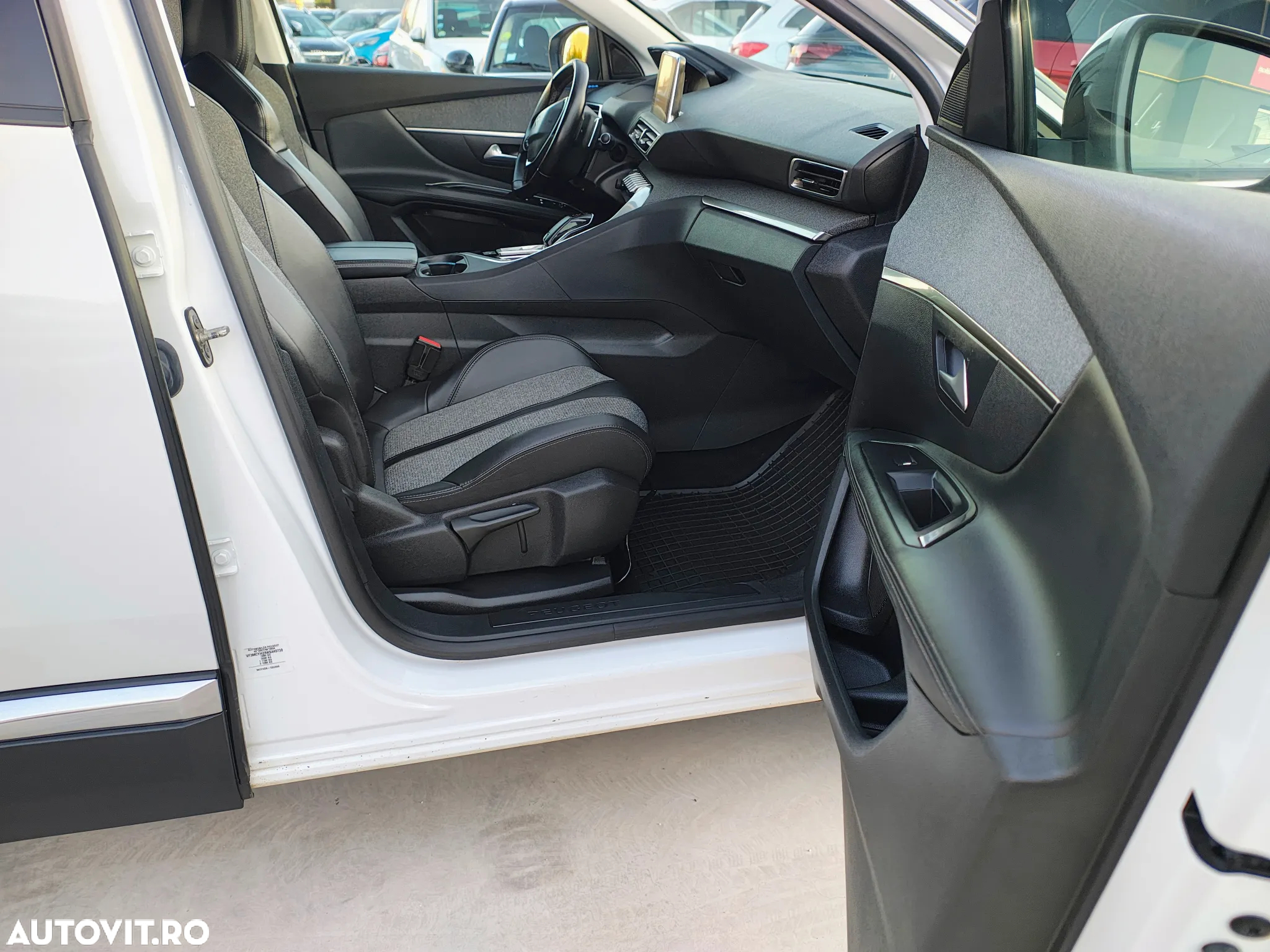 Peugeot 3008 1.5 BlueHDI 130 EAT8 Allure Pack - 6