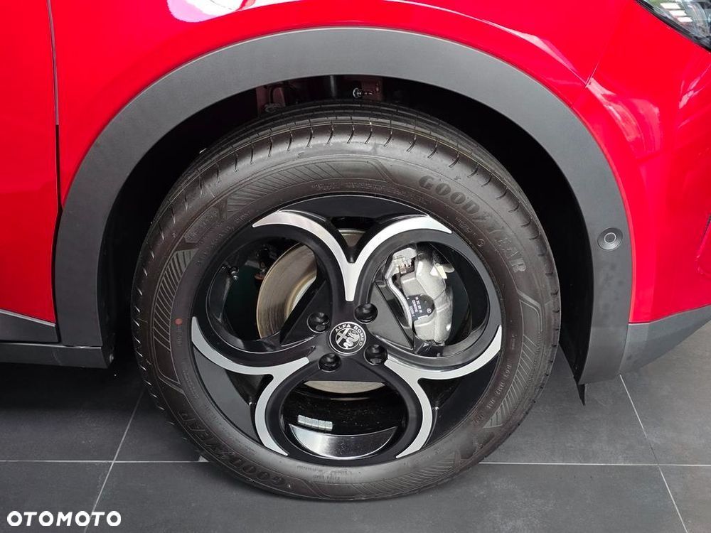 Alfa Romeo Junior 1.2 mHEV Ibrida Q4 eDCT - 22