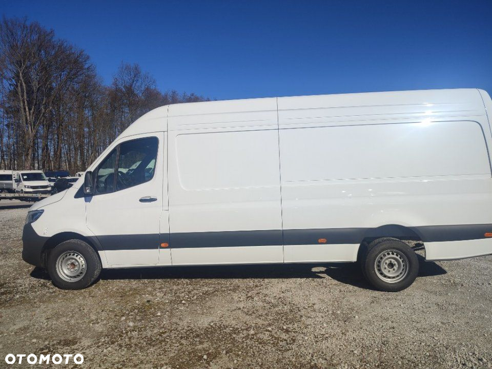 Mercedes-Benz Sprinter - 9