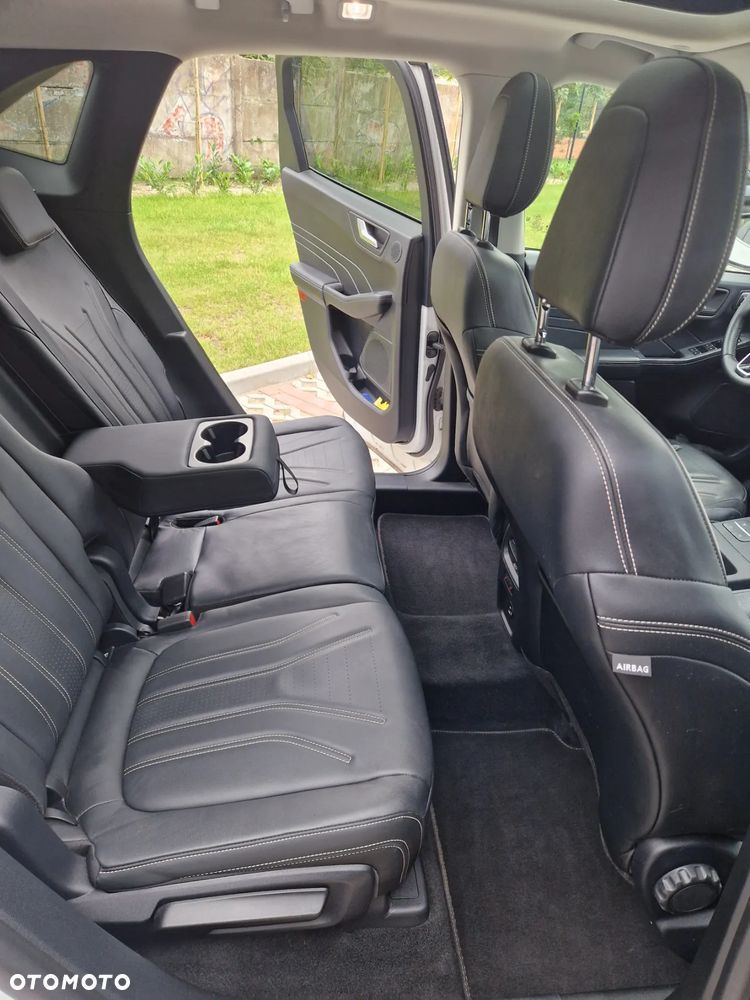 Ford Kuga - 11