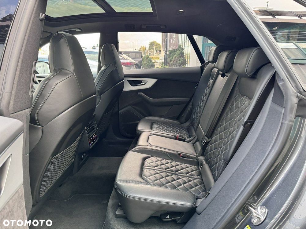 Audi Q8 - 16