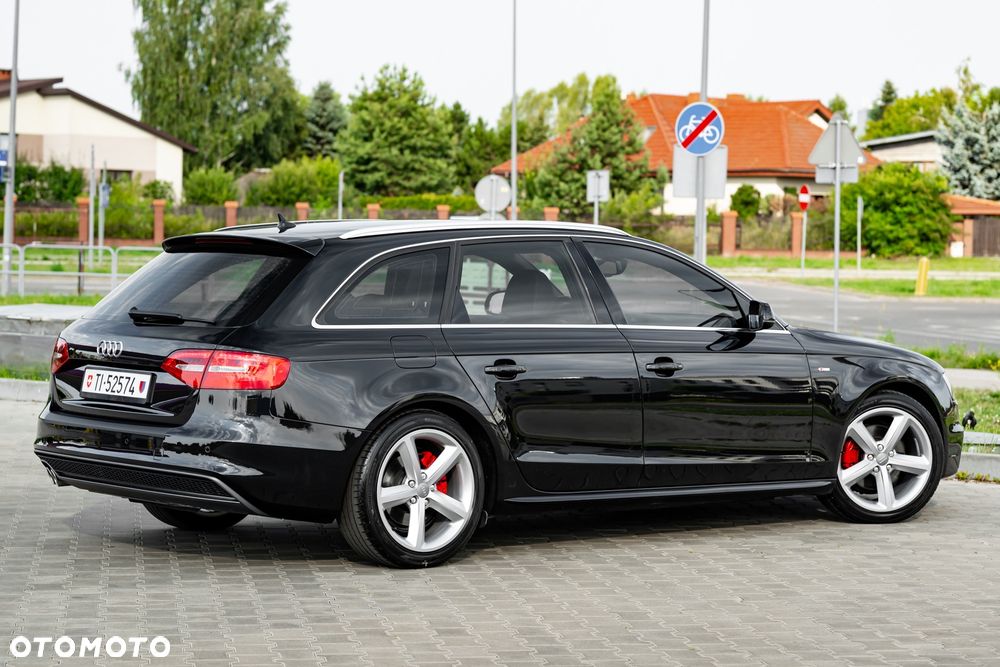 Audi A4 Avant 2.0 TDI DPF quattro S tronic S line Sportpaket - 12