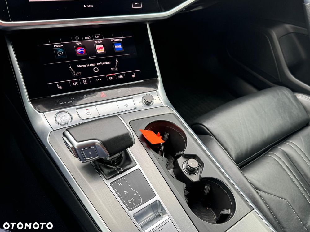 Audi A6 Avant 45 TDI quattro S tronic S line - 26