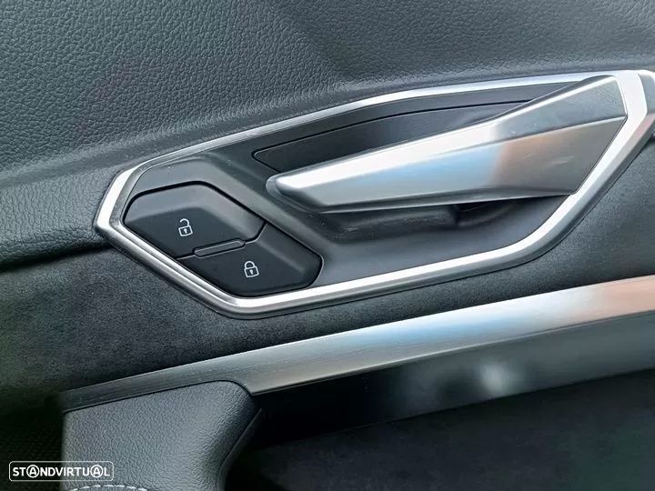 Audi e-tron 55 quattro S line - 28