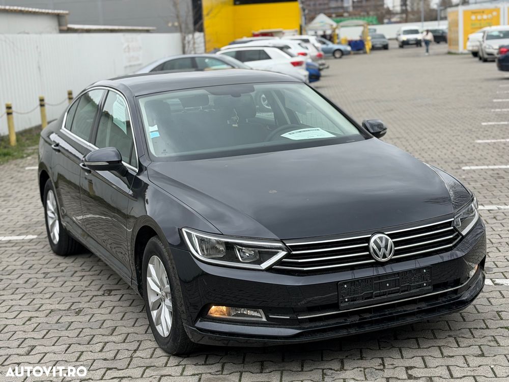 Volkswagen Passat - 2