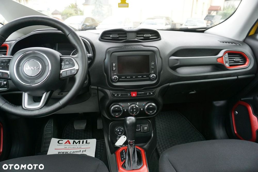 Jeep Renegade - 24
