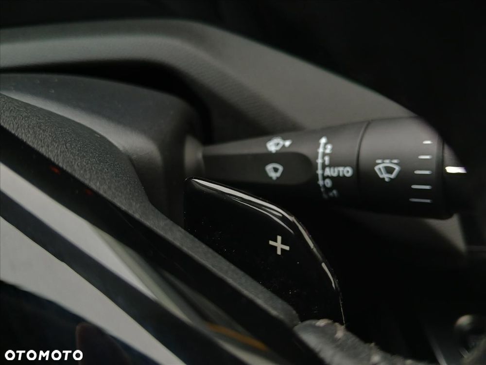 Peugeot 308 1.2 PureTech Allure S&S EAT8 - 20