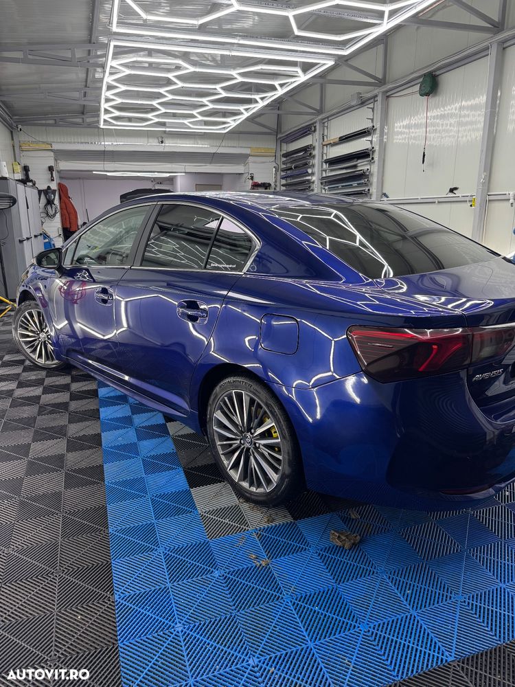 Toyota Avensis 2.0 D-4D Elegance - 8
