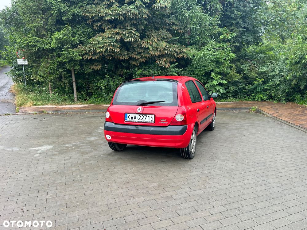 Renault Clio 1.2 16V Authentique - 29