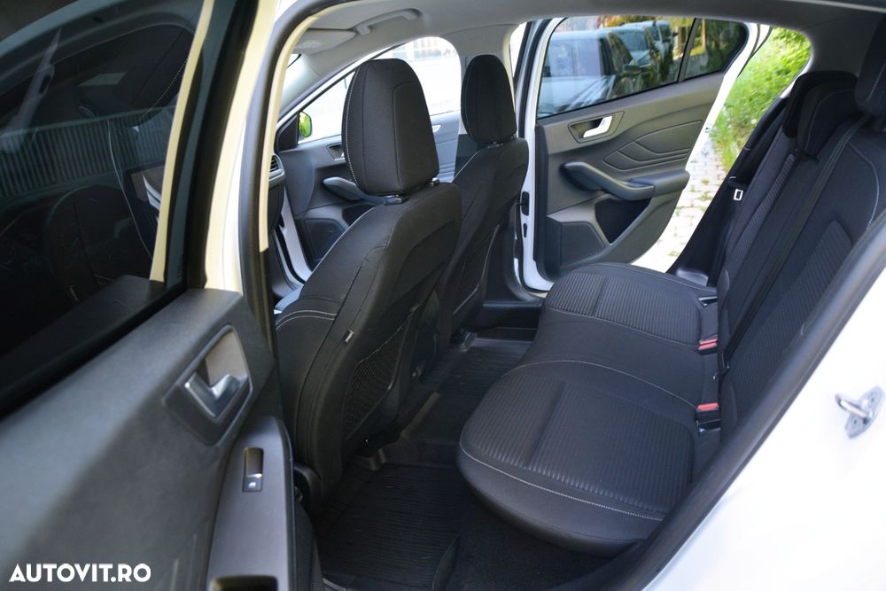 Ford Focus - 14