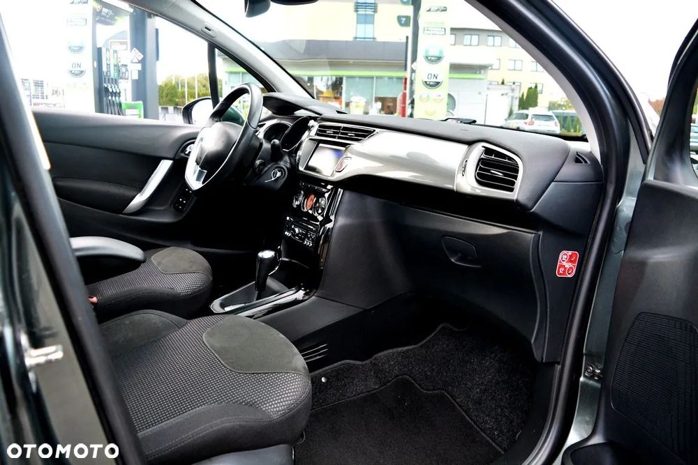 Citroën C3 VTi 120 Automatik Exclusive - 21