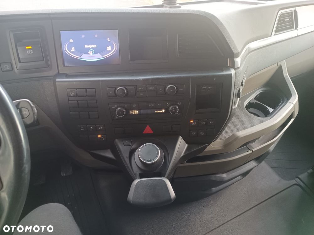 MAN TGX TG3 low deck export 42000 euro niski przebieg 299000 km - 6