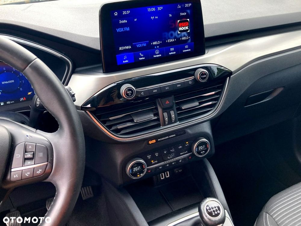 Ford Kuga 1.5 EcoBoost TITANIUM - 22