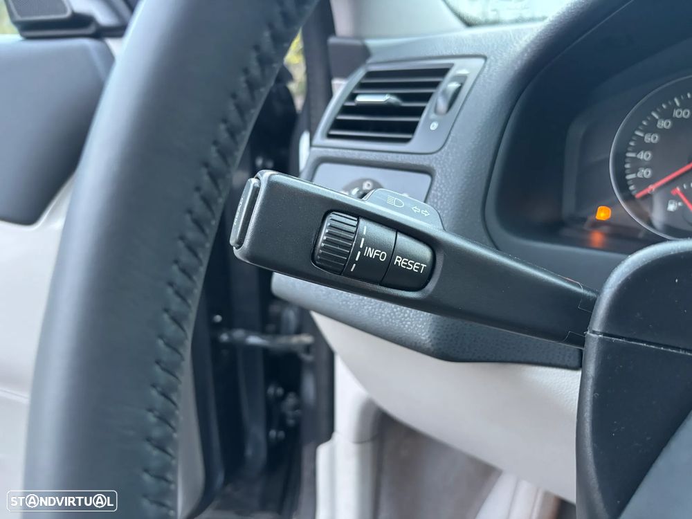 Volvo C30 1.6 D Drive Summum - 18