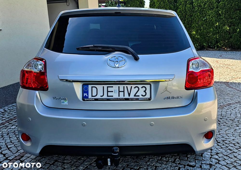 Toyota Auris 1.6 Prestige - 16