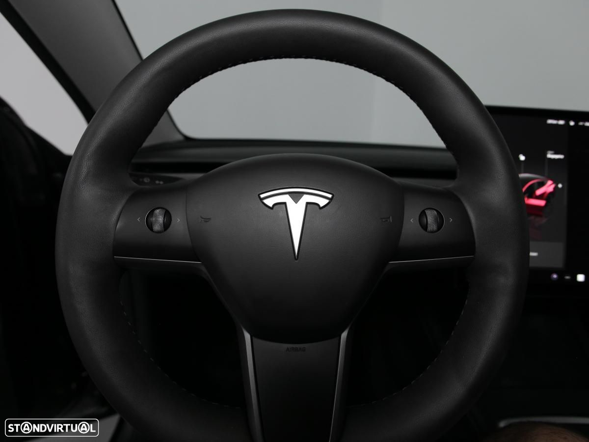 Tesla Model Y Long Range Dual Motor AWD - 15