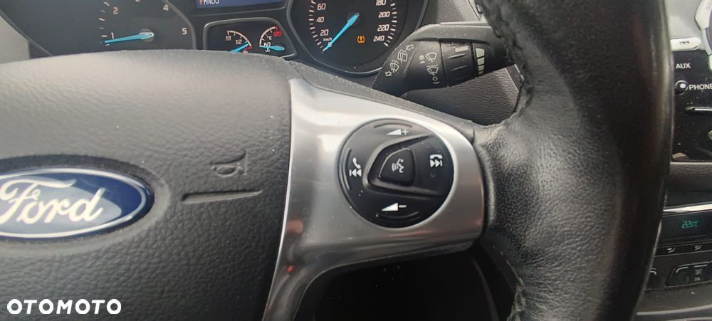 Ford Kuga 2.0 TDCi 4x4 Titanium - 27