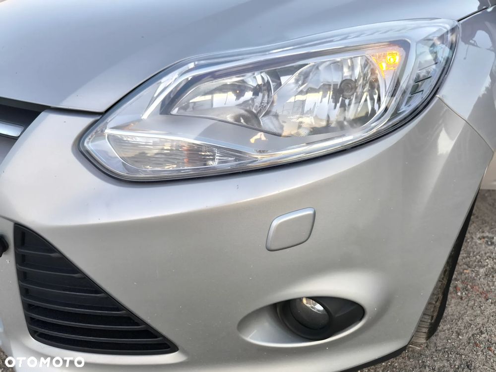 Ford Focus - 30