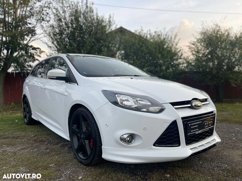 Ford Focus Turnier 1.6 EcoBoost Start-Stopp-System Titanium - 1